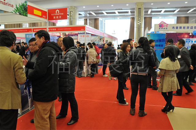 What are the pathways to studying abroad?